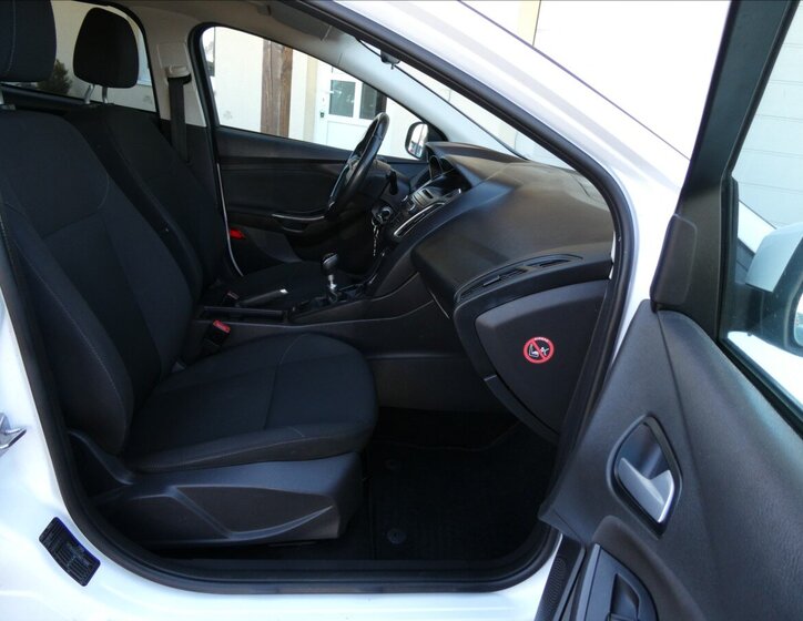 Ford Focus Kombi 1,5 l 70 kw