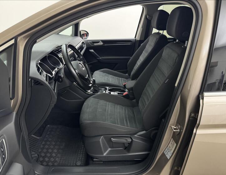 Volkswagen Touran 36
