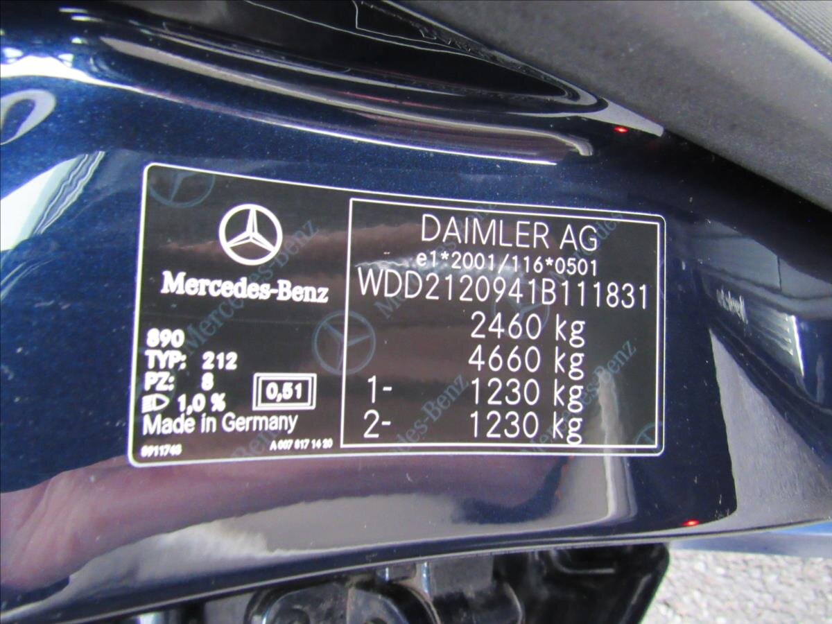 Mercedes-Benz Třídy E Sedan / Limuzína 3,0 l 190 kw