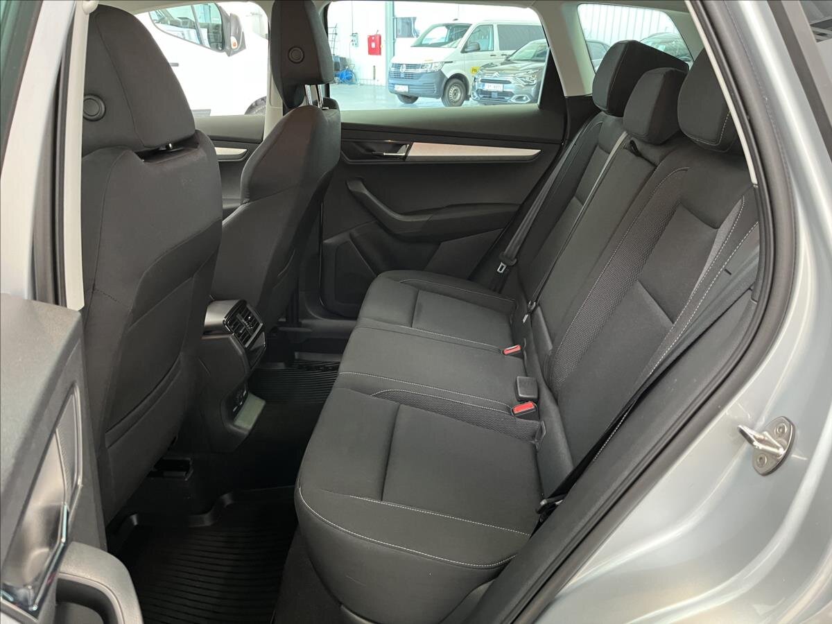 Škoda Karoq SUV 1,5 l 110 kw