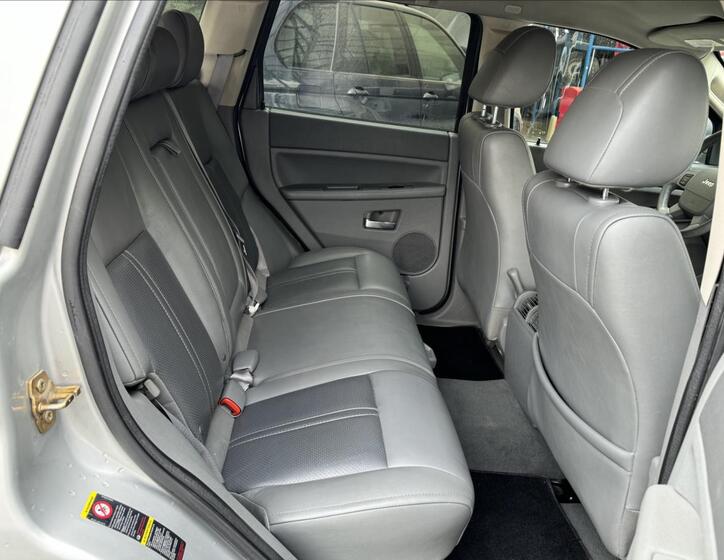 Jeep Grand Cherokee 33