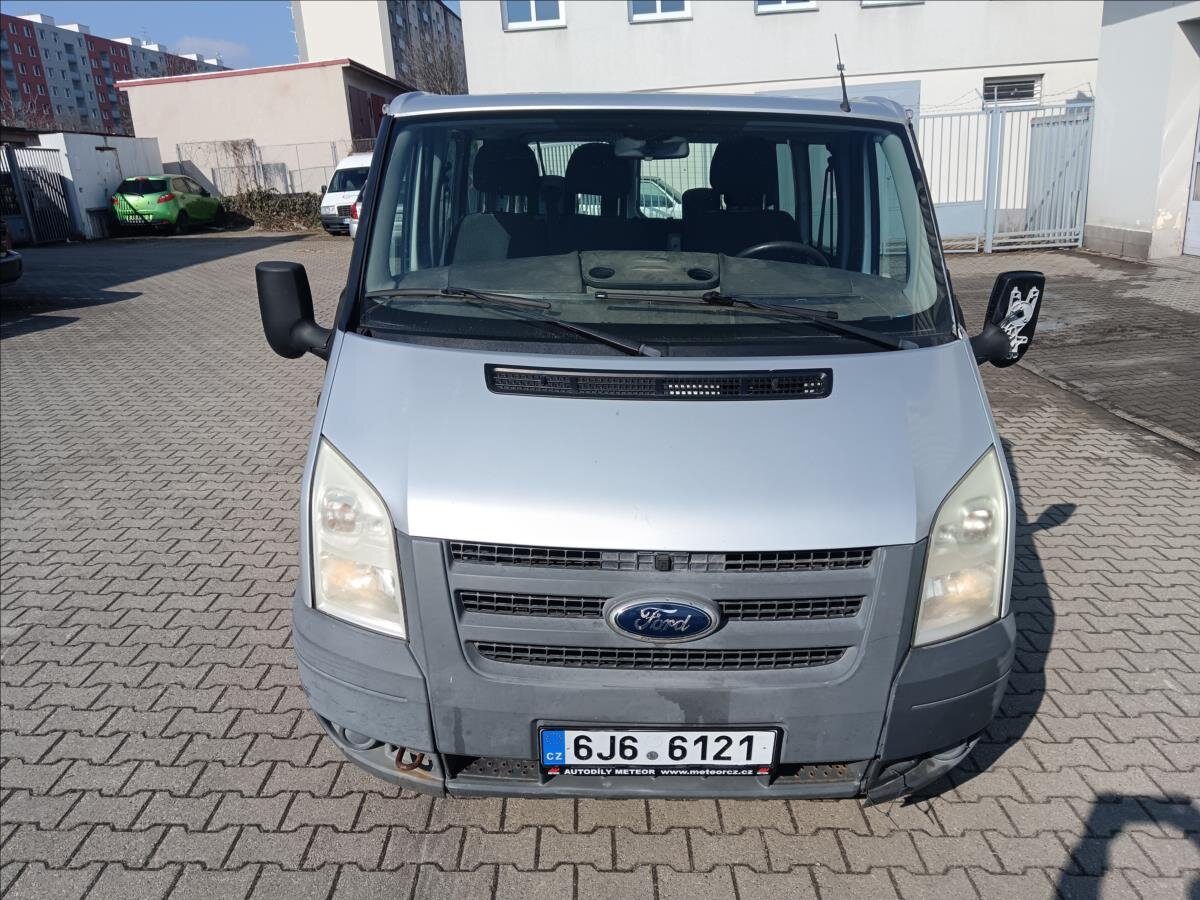 Ford Transit Kombi 2,2 l 85 kw