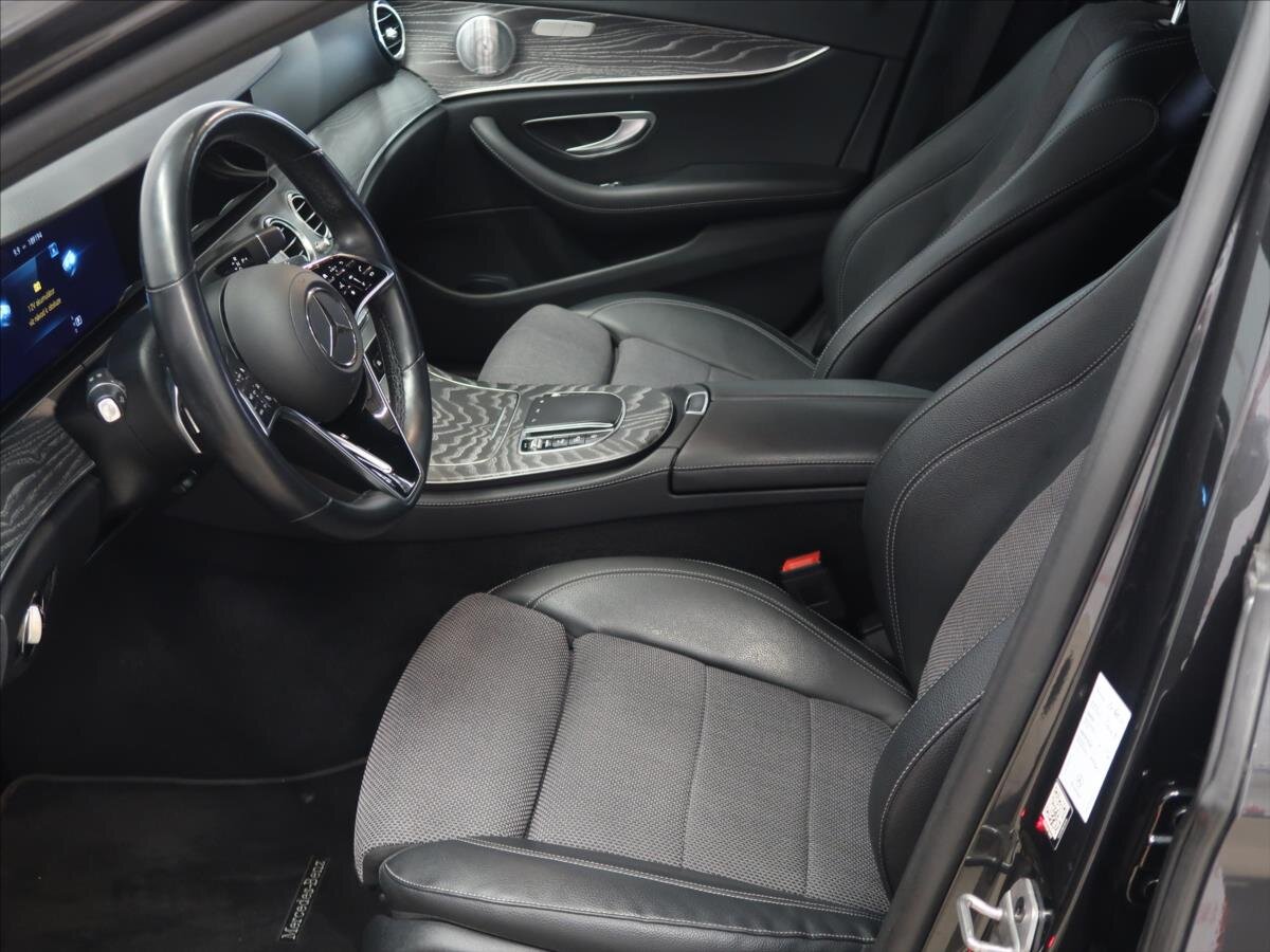 Mercedes-Benz Třídy E Kombi 2,0 l 143 kw