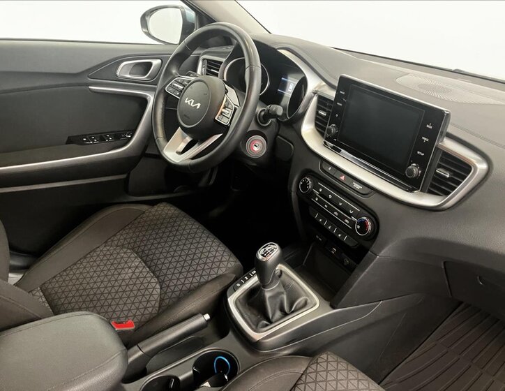 KIA Ceed Hatchback 998,0 74 kw