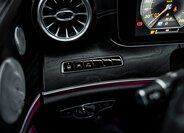 Mercedes-Benz Třídy E 8