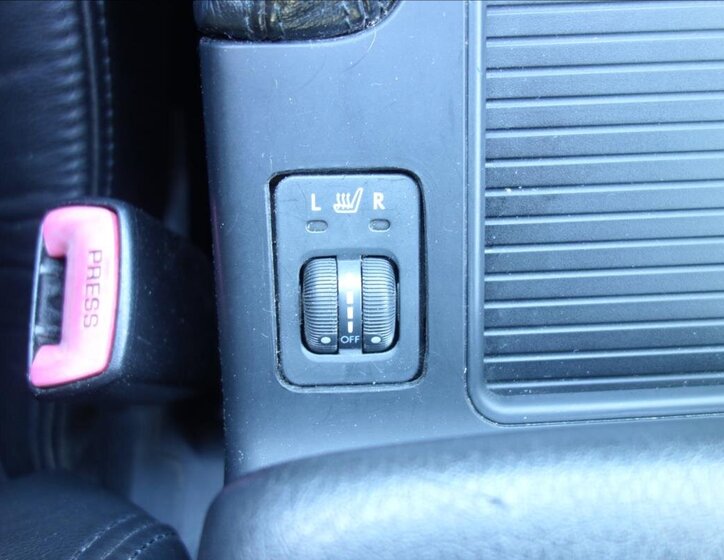 Subaru Legacy Sedan / Limuzína 2,5 l 121 kw