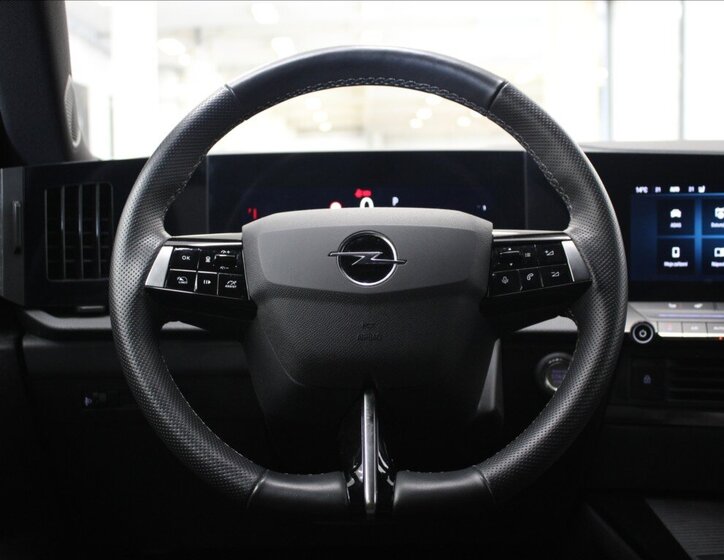 Opel Astra Hatchback 1,2 l 96 kw