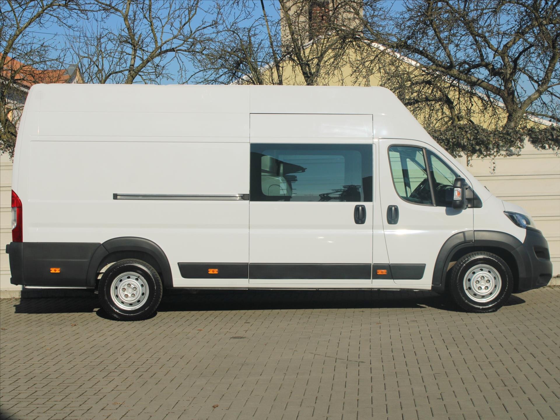 Peugeot Boxer Ostatní 2,2 l 121 kw