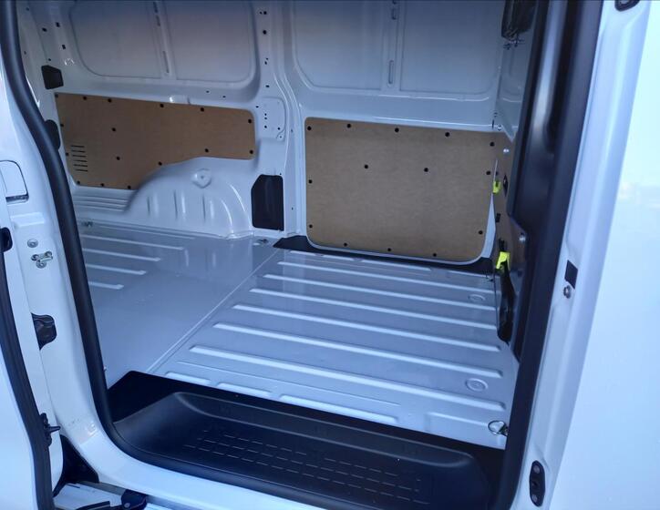 Toyota ProAce 9