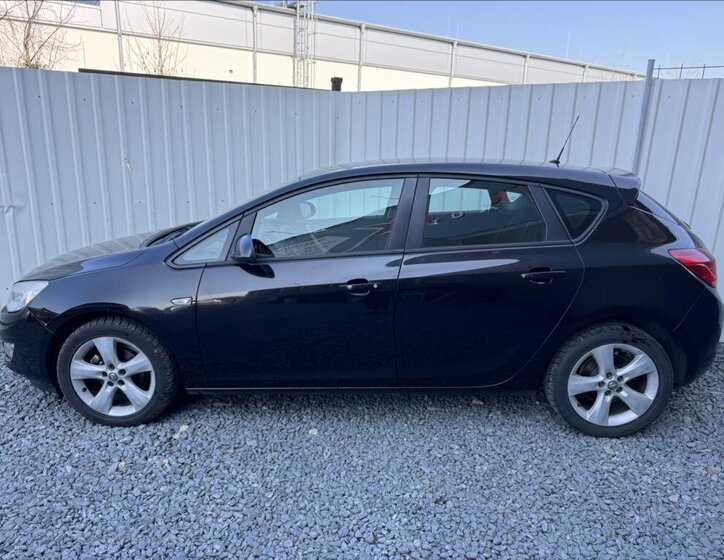 Opel Astra Hatchback 1,4 l 103 kw