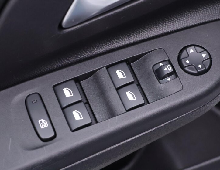 Opel Corsa Hatchback 1,2 l 74 kw