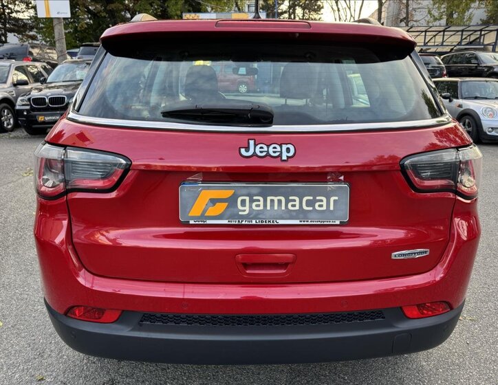 Jeep Compass SUV / Terénní 1,4 l 103 kw