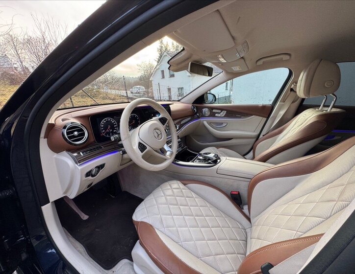 Mercedes-Benz Třídy E Kombi 0,0 245 kw