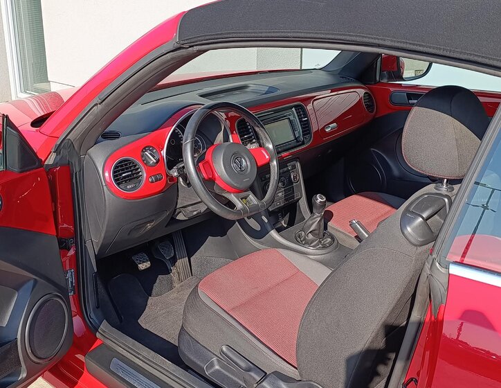 Volkswagen Beetle Kabriolet 1,2 l 77 kw