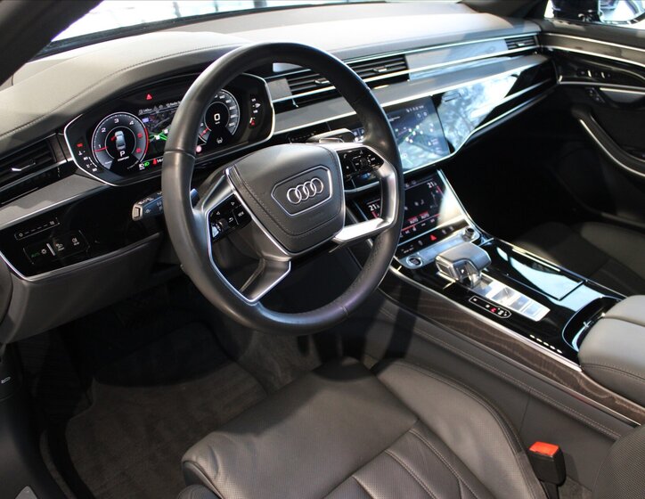 Audi A8 Ostatní 3,0 l 210 kw