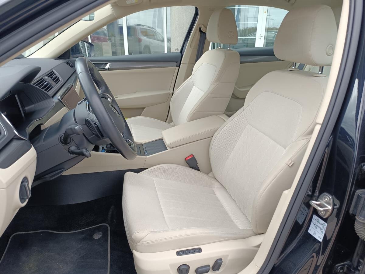 Škoda Superb Liftback 2,0 l 110 kw