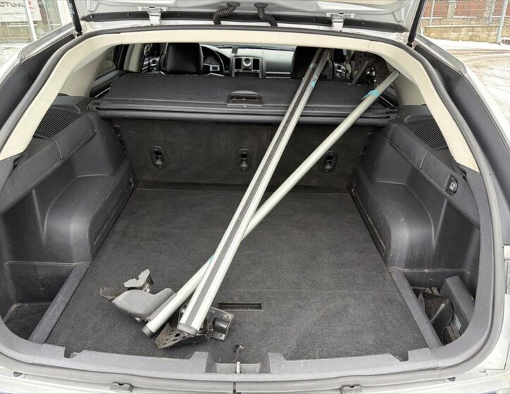 Chrysler 300C Kombi 3,0 l 160 kw