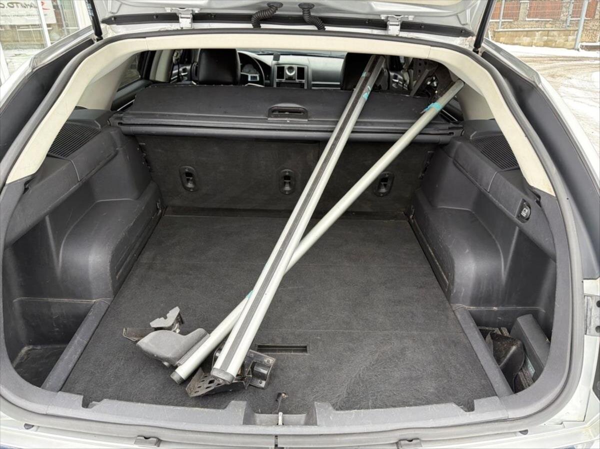 Chrysler 300C Kombi 3,0 l 160 kw