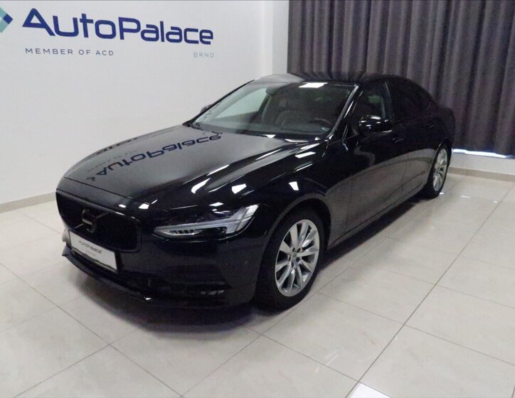 Volvo S90 Sedan / Limuzína 2,0 l 173 kw