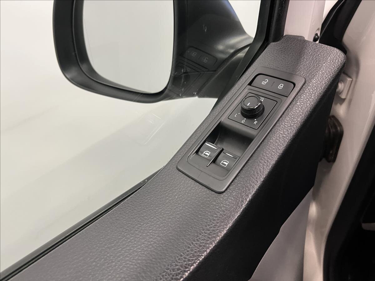 Volkswagen Transporter Kombi 2,0 l 75 kw