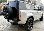 Land Rover Defender SUV 4,4 l 467 kw