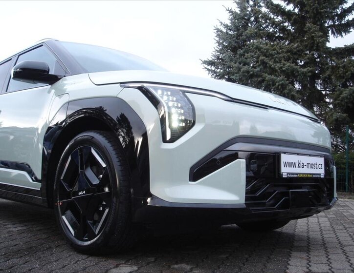 KIA EV3 SUV / Terénní 0,0 150 kw