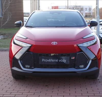 Toyota C-HR 2