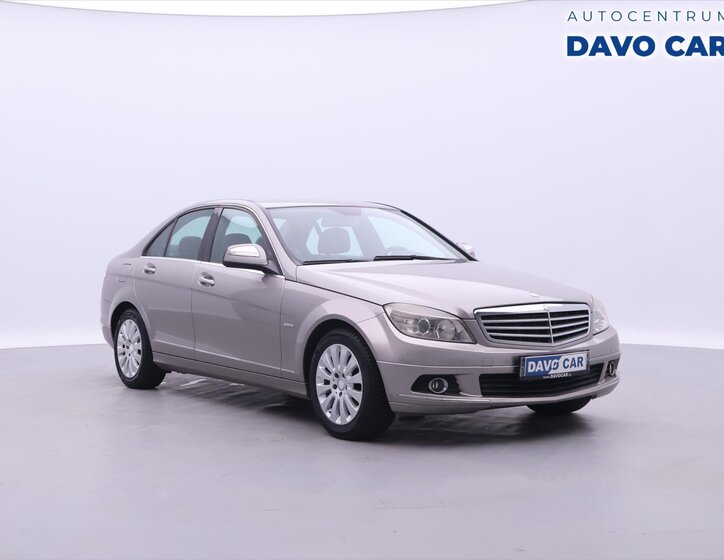 Mercedes-Benz Třídy C Sedan / Limuzína 2,1 l 125 kw