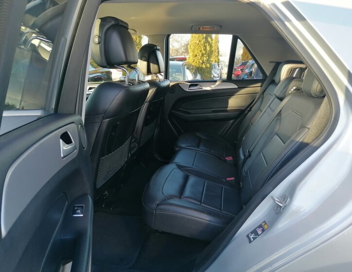 Mercedes-Benz GLE 10