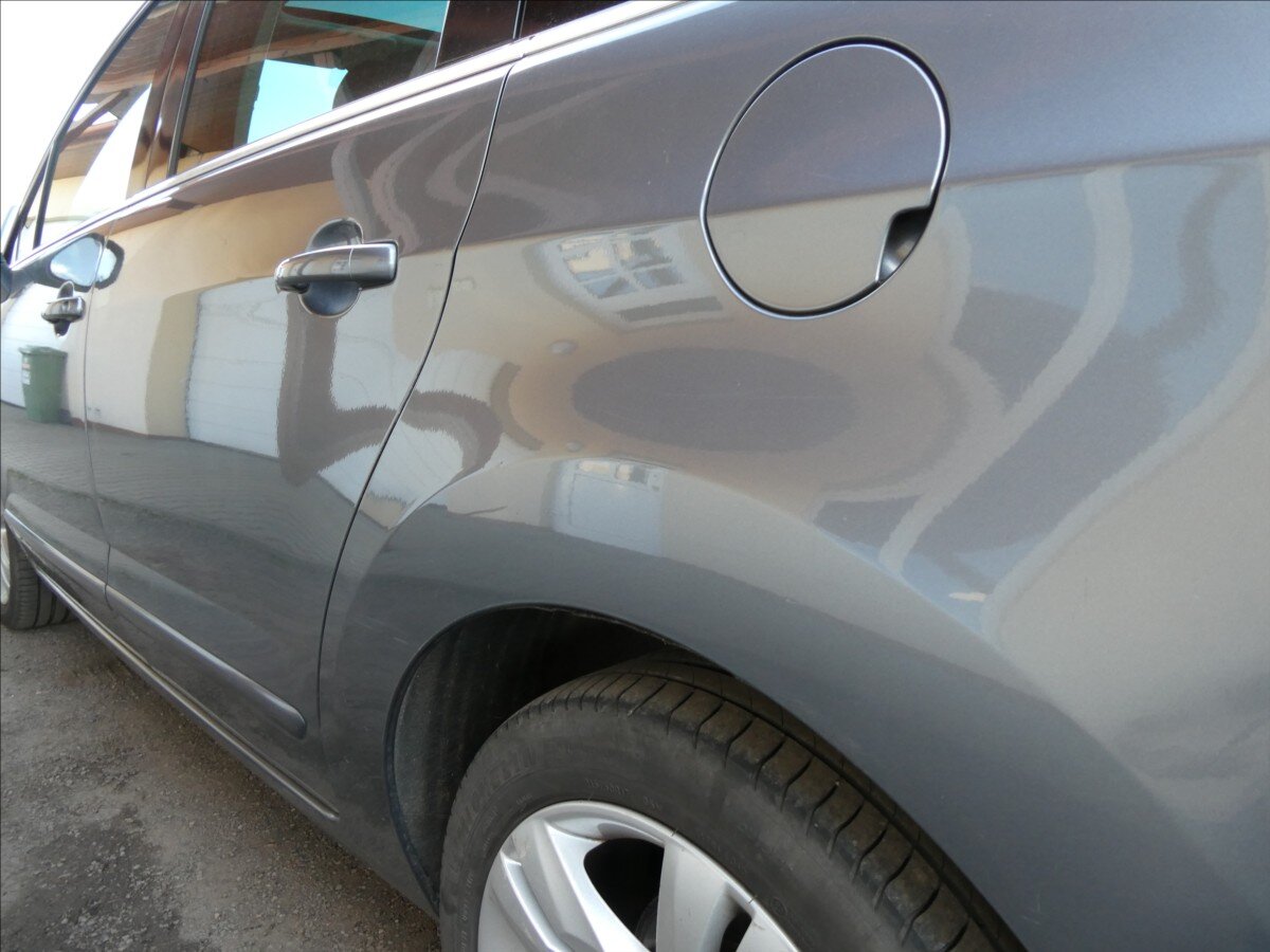 Peugeot 5008 MPV 1,6 l 115 kw