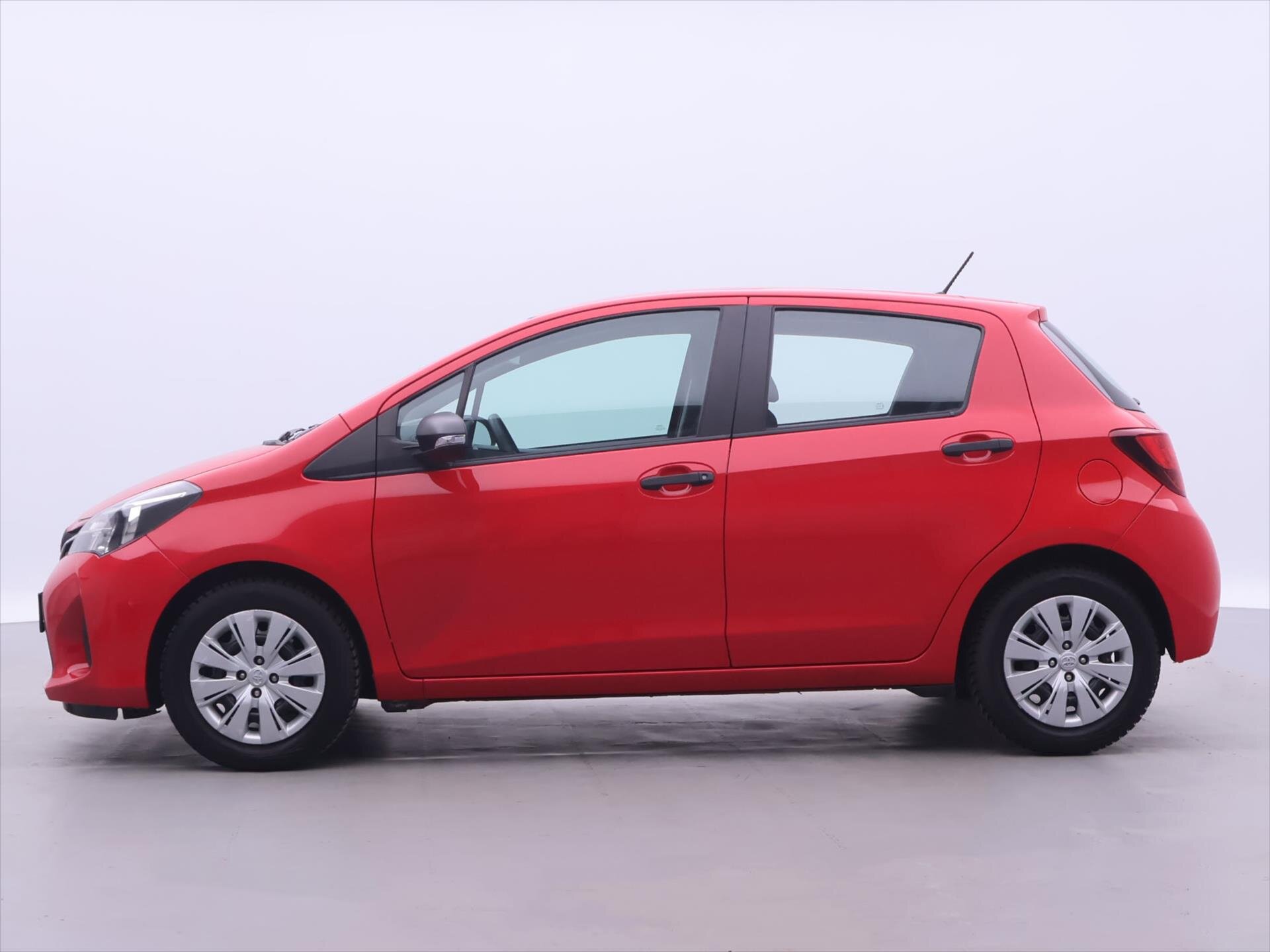 Toyota Yaris Hatchback 998,0 51 kw