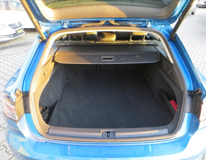 Volkswagen Arteon Kombi 2,0 l 147 kw