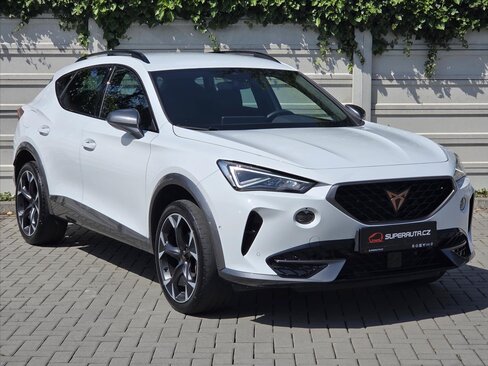 Cupra Formentor SUV / Terénní 2,0 l 140 kw