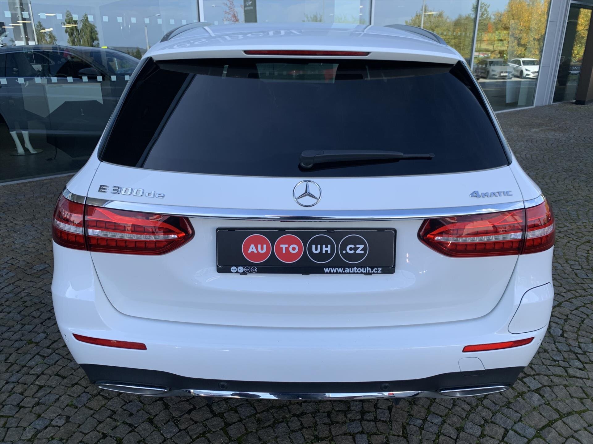 Mercedes-Benz Třídy E Kombi 2,0 l 143 kw