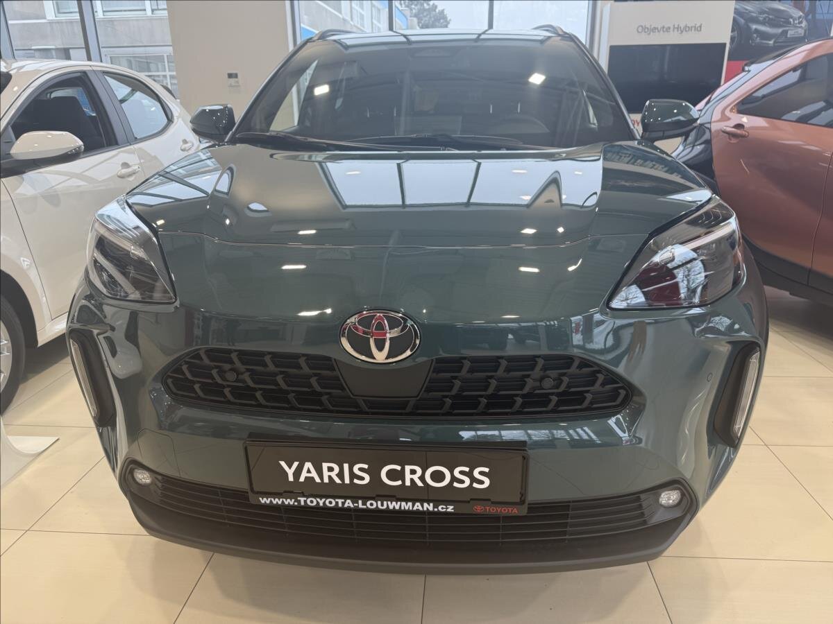 Toyota Yaris Cross SUV 1,5 l 96 kw