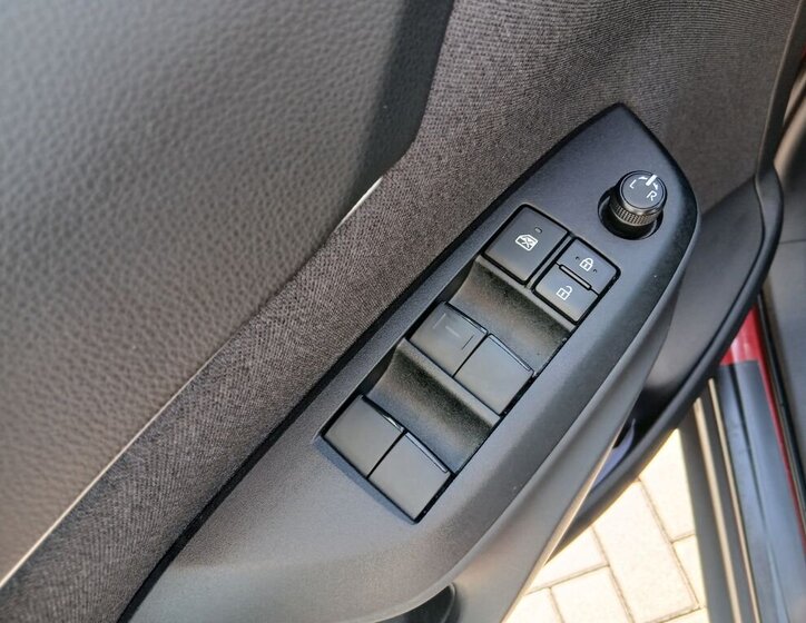 Toyota Yaris Cross SUV / Terénní 1,5 l 68 kw