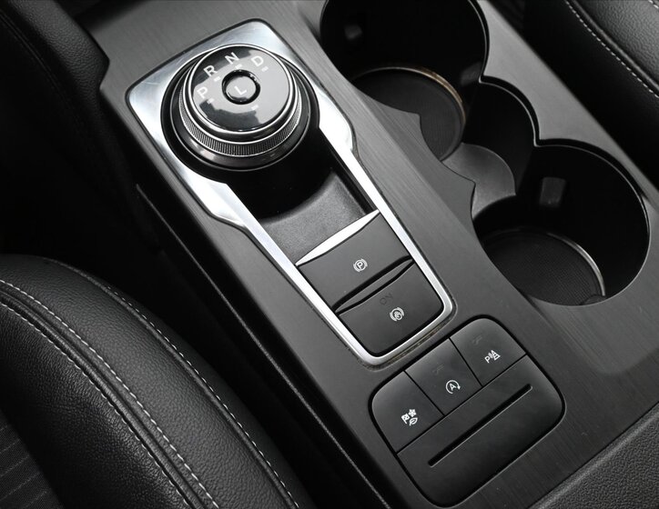 Ford Kuga SUV / Terénní 2,0 l 140 kw