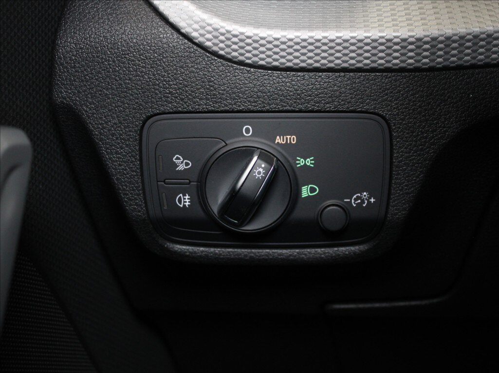 Audi Q2 SUV / Terénní 2,0 l 110 kw