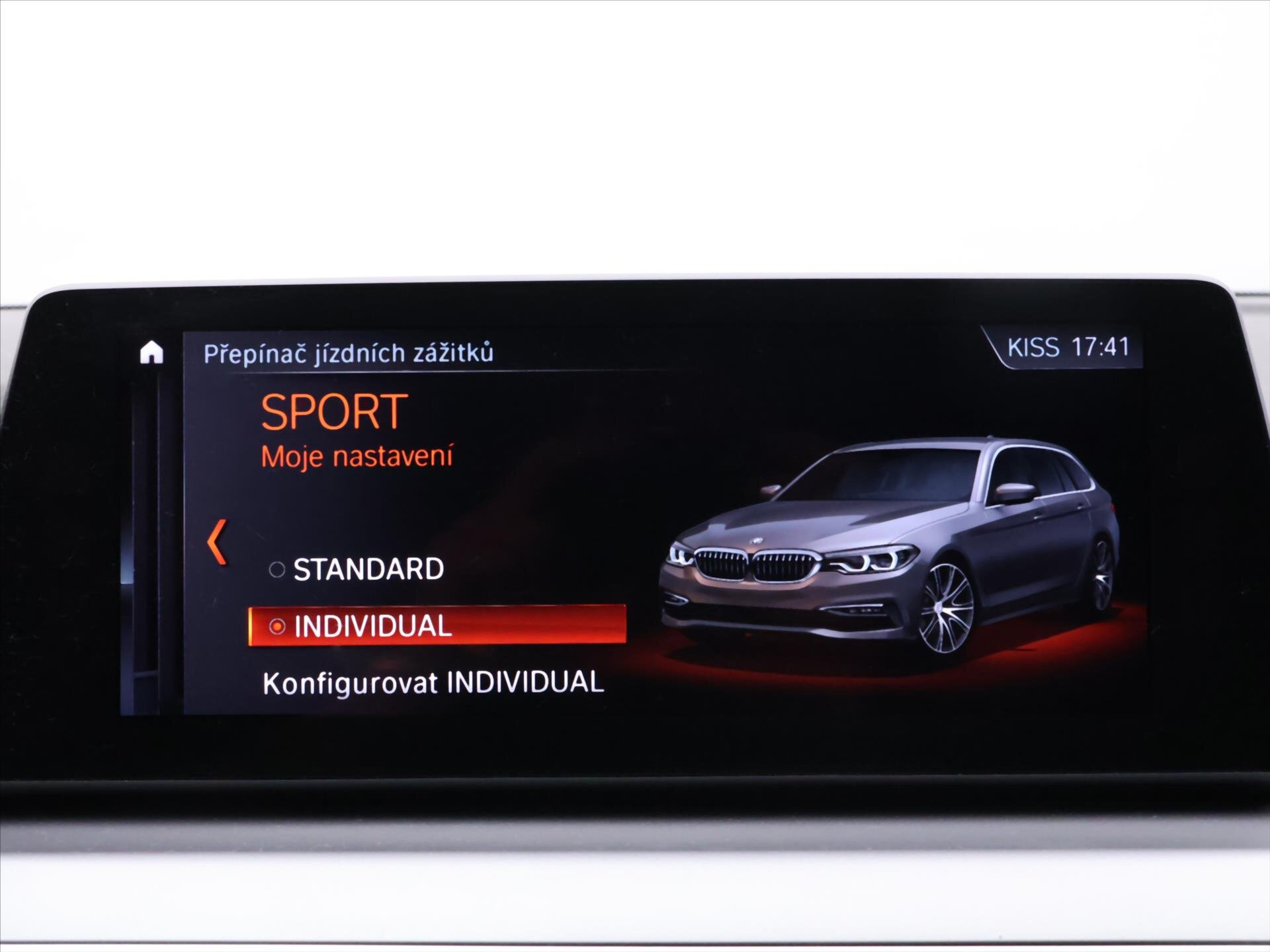 BMW Řada 5 Kombi 2,0 l 170 kw