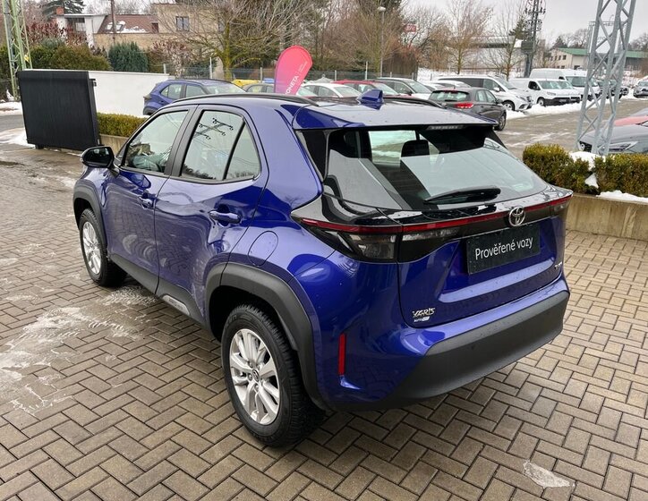 Toyota Yaris Cross SUV 1,5 l 68 kw