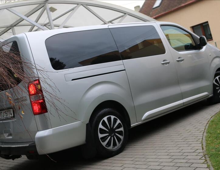 Toyota ProAce Verso 9