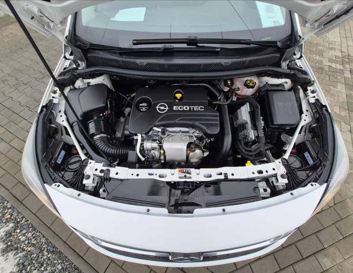 Opel Astra Hatchback 999,0 77 kw