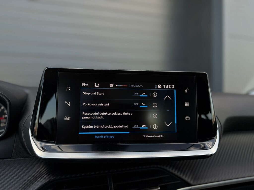 Peugeot 208 Hatchback 1,2 l 74 kw