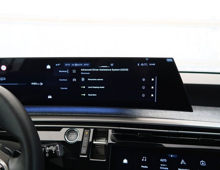 Peugeot 5008 SUV 1,2 l 100 kw