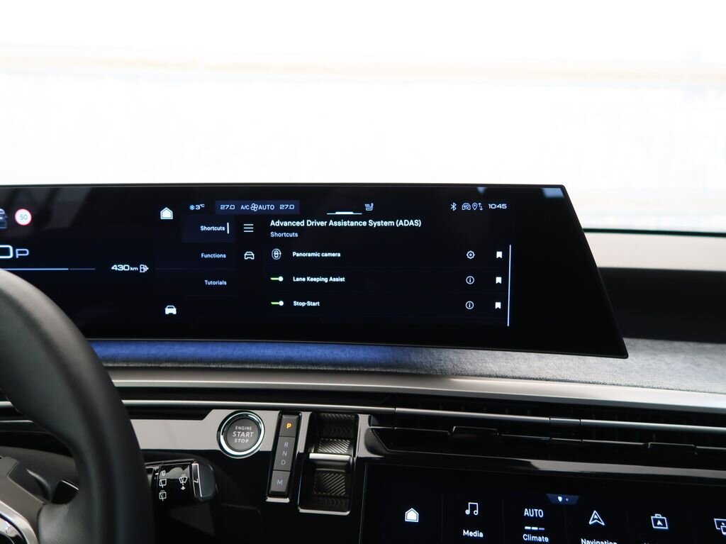 Peugeot 5008 SUV 1,2 l 100 kw