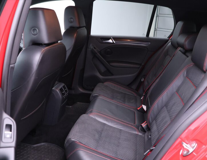 Volkswagen Golf Hatchback 2,0 l 173 kw