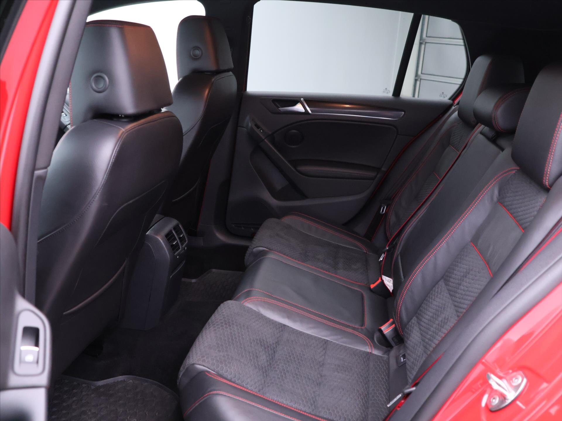 Volkswagen Golf Hatchback 2,0 l 173 kw