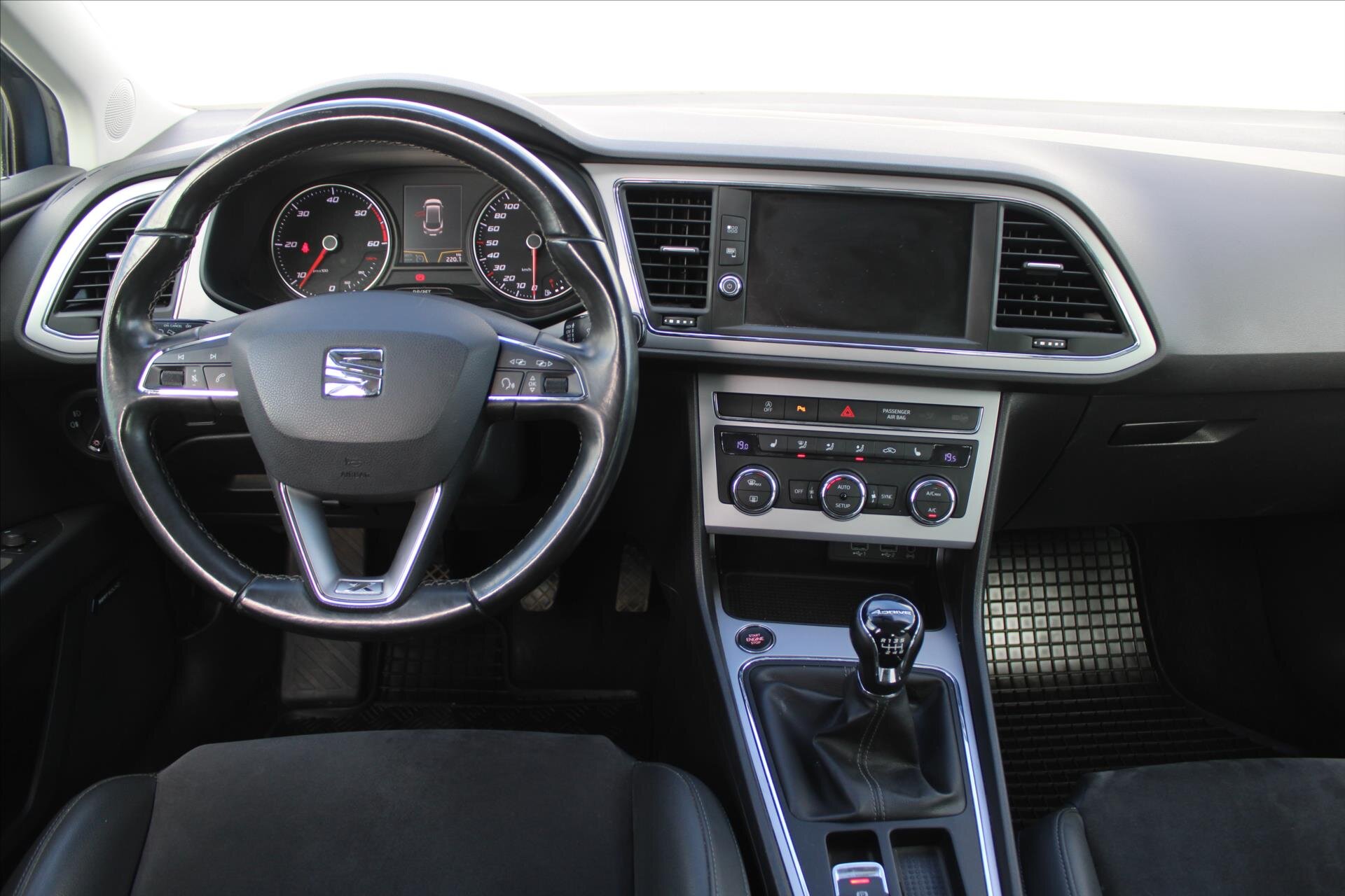 Seat Leon Kombi 2,0 l 110 kw