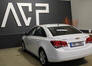 Chevrolet Cruze Sedan / Limuzína 2,0 l 120 kw
