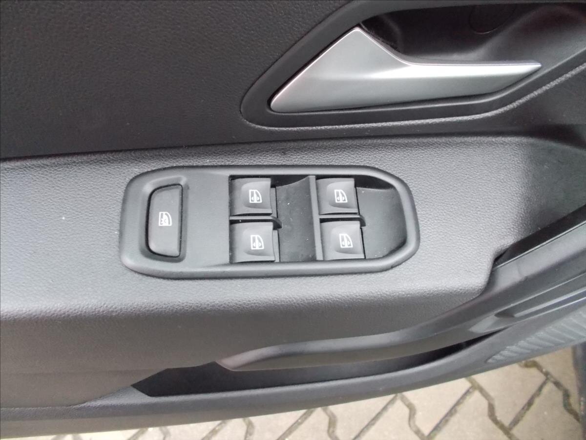 Dacia Duster SUV 999,0 67 kw